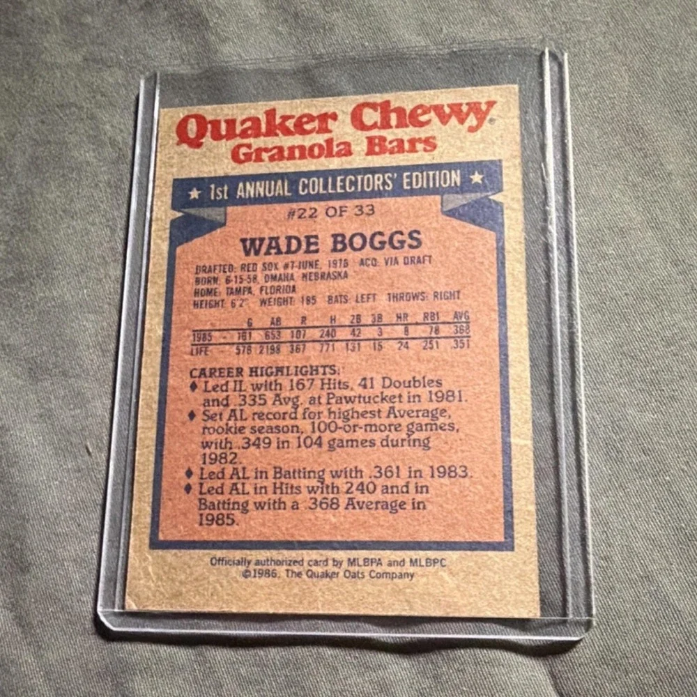 Topps 1986 Quaker Chewy Granola Bars Wade Boggs #22 Boston Red Sox Baseball Card